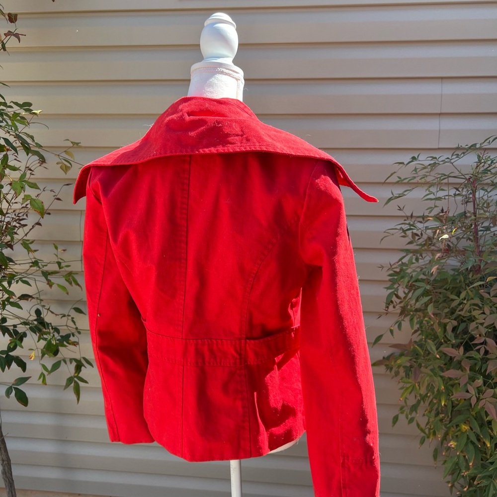 Red Coat - Picture 2 of 3